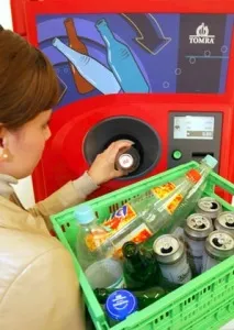Чи можна здавати в макулатуру (точніше, чи не зашкодить це обладнанню, вторинній сировині, чомусь там ще точніше