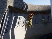 Пам’ятник загиблим на пароплаві Адмірал Нахімов, Кабардинка, Геленджик від Кабардинки до Тешебса ятник