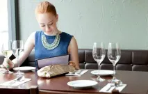 Чому красуні не можуть знайти чоловіка, Creu знайти