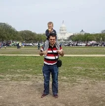 Американці, що понаїхали в США, американці не відкладають заощаджень і нікуди не подорожують - ні відкладають