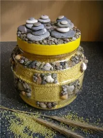 Про банки, камінці та мушлі банки