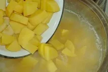 Гороховий суп з куркою покроковий з фотографіями. куркою
