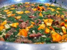 Рецепт Яловичина тушкована, з овочами заправлена лечо овочами