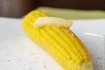 Найшвидший спосіб приготувати кукурудзу кукурудзу
