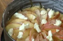Шарлотка з яблуками від Юлії Висоцької ніжний борошняний десерт юлії