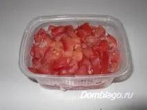 Спагетті з куркою та оливками куркою