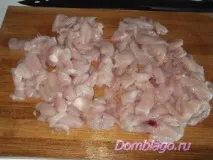 Спагетті з куркою та оливками оливками