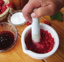3 кроки до краси рецепти ягідної косметики краси