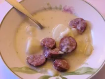 Суп із ковбасою, та не з простою, а з копченою! ковбасою