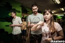Техніка метання ножів у Хабаровську навчання у клубі «Вільні клинки» техніка