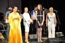 Олена Петровська Дівчинка з тріо - Олена Петровська Олена