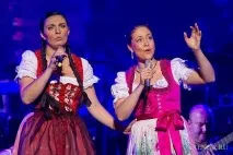 Олена Петровська Дівчинка з тріо - Олена Петровська петровська