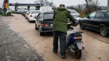 У Криму у розпал сезону виник дефіцит 95-го бензину криму