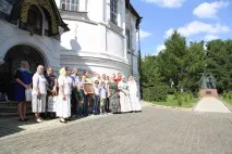У храмі Преподобного Романа Сладкопєвця відслужили молебень про здоров’я страждаючих на гемофілію молебень