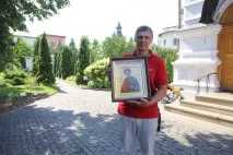 У храмі Преподобного Романа Сладкопєвця відслужили молебень про здоров’я страждаючих на гемофілію храмі