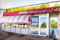 Господар Coffee Boolka Station Сергій Єронін про бізнес на АЗС, меню у вигляді таблиці Менделєєва та господар