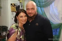 Знаменита телесваха повела чужого нареченого! ФОТО знаменита