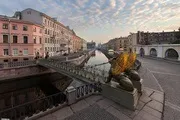 місць
