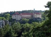10 готелів світу у замках замках