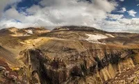 Пекла. Мутнівський вулкан дуже