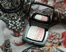 Chanel Le Blanc Spring 2016 - Perles Et Fantaisies Illuminating powder відгуки spring