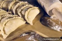 Ворожимо на Старий Новий Рік на варениках варениках