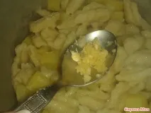 Поділитися