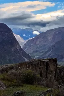 До водоспаду Учар (Неприступний) на травневі свята водоспаду