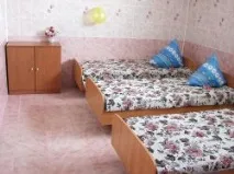 Маніяк Спесівцев живе, як король король