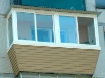 Наскільки можна висунути скління балкона без дозволу і коли його потрібно отримувати можна
