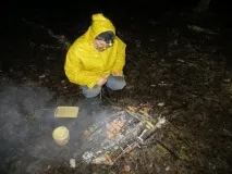 Першотравнева поїздка на Гадельшу - водоспад у всій красі, Біля багаття всій