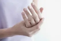Чому німіють пальці рук пальці