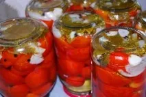 Помідори половинками на зиму. зиму