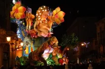 Свята та карнавали Сицилії веселощі цілий рік сицилії