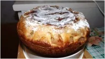 Шарлотка в мультиварці Філіпс філіпс
