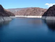 Постачання міста у пустелі водою Цікавник пустелі