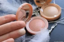Такі різні тіні Bourjois Intense #03 та Ombre a Paupieris #08 різні