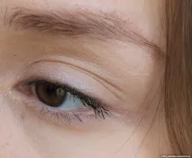 Такі різні тіні Bourjois Intense #03 та Ombre a Paupieris #08 intense