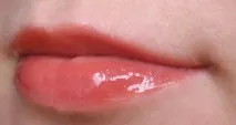 Тести блисків для губ Givenchy, Clarins, Yves Saint Laurent givenchy