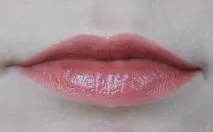 Тести блисків для губ Givenchy, Clarins, Yves Saint Laurent givenchy