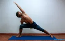 parshvakonasana