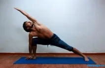 parshvakonasana