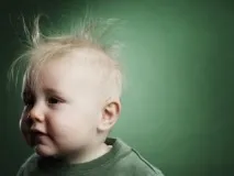 Căderea părului la copii cauze și tratament