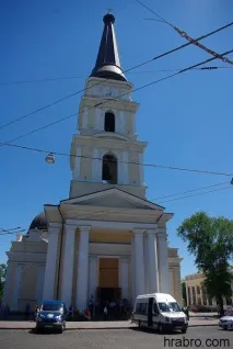 чиновники