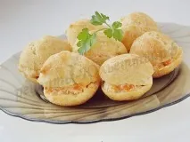 Закусочні профітролі з несолодкою начинкою - пастою оселедець! несолодкою