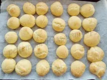 Закусочні профітролі з несолодкою начинкою - пастою оселедець! несолодкою