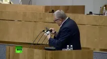Жириновський запропонував Медведєву з’їсти грушу з нітритами грушу