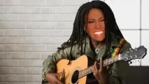 яких