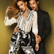 Class Roberto Cavalli (50 фото) сумки та рюкзаки колекції White, пуховик та сукня, гаманець та парасолька з roberto