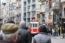 Чим цікава пішохідна вулиця Істикляль для туристів, Куди поїхати на відпочинок пішохідна